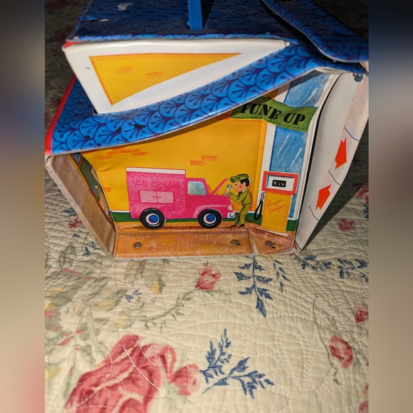 Vintage, Rare "Ideal" Toy 1960's Service Center and Truck Depot - Picture 6 of 11